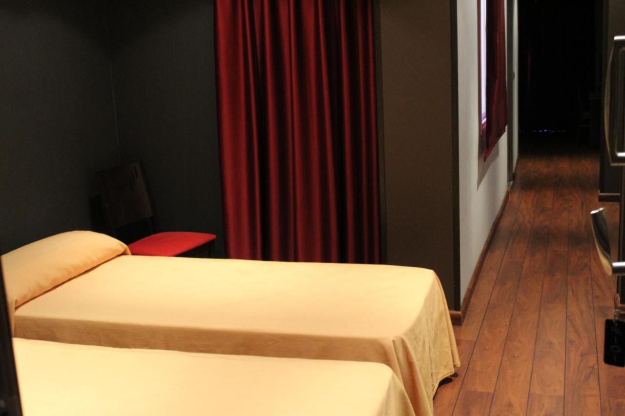 Hostal Royal Almorox Exterior foto